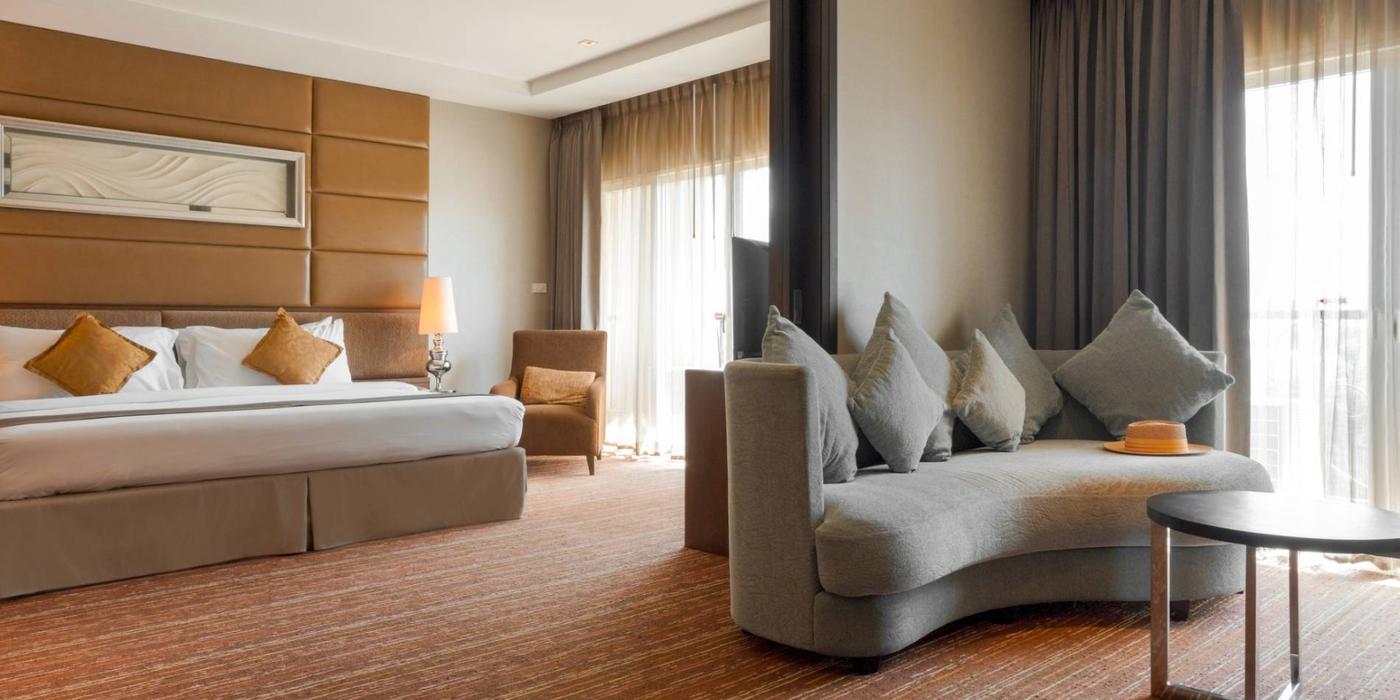Executive Suite 1 Executive Suite 1